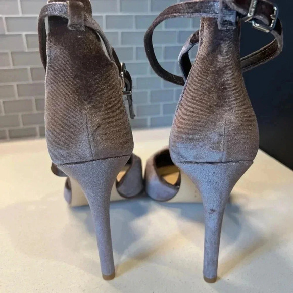 Gianni Bini Brown Heels Size 10 - Picture 11 of 14